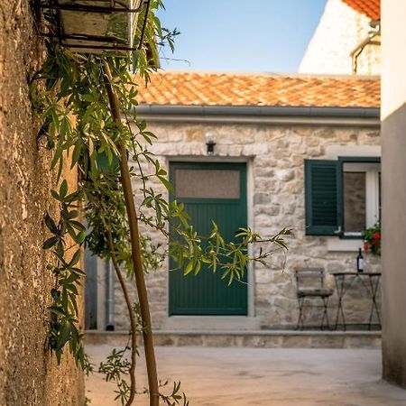 Small Stone House Luka Zadar Bagian luar foto